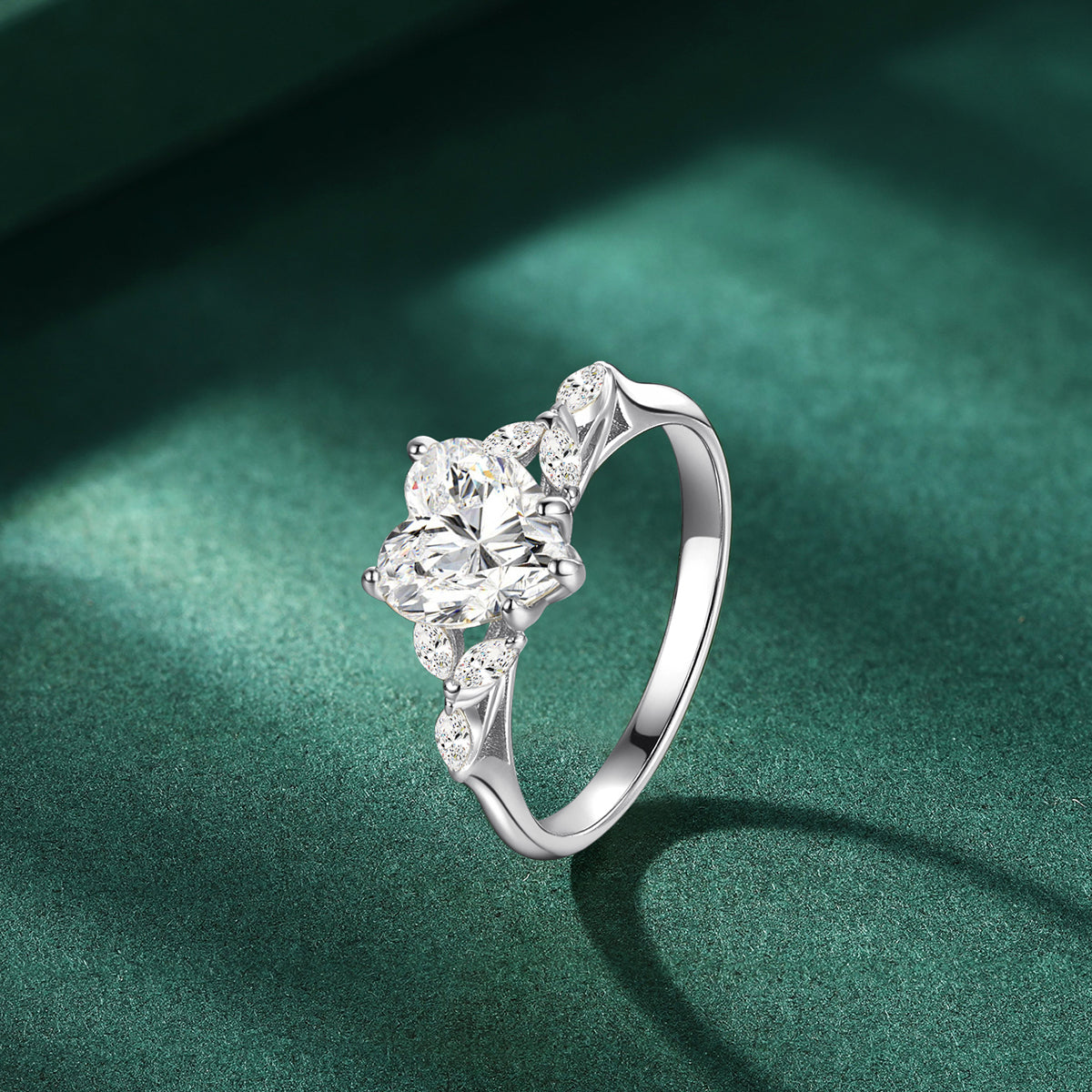 Aurelia Ring