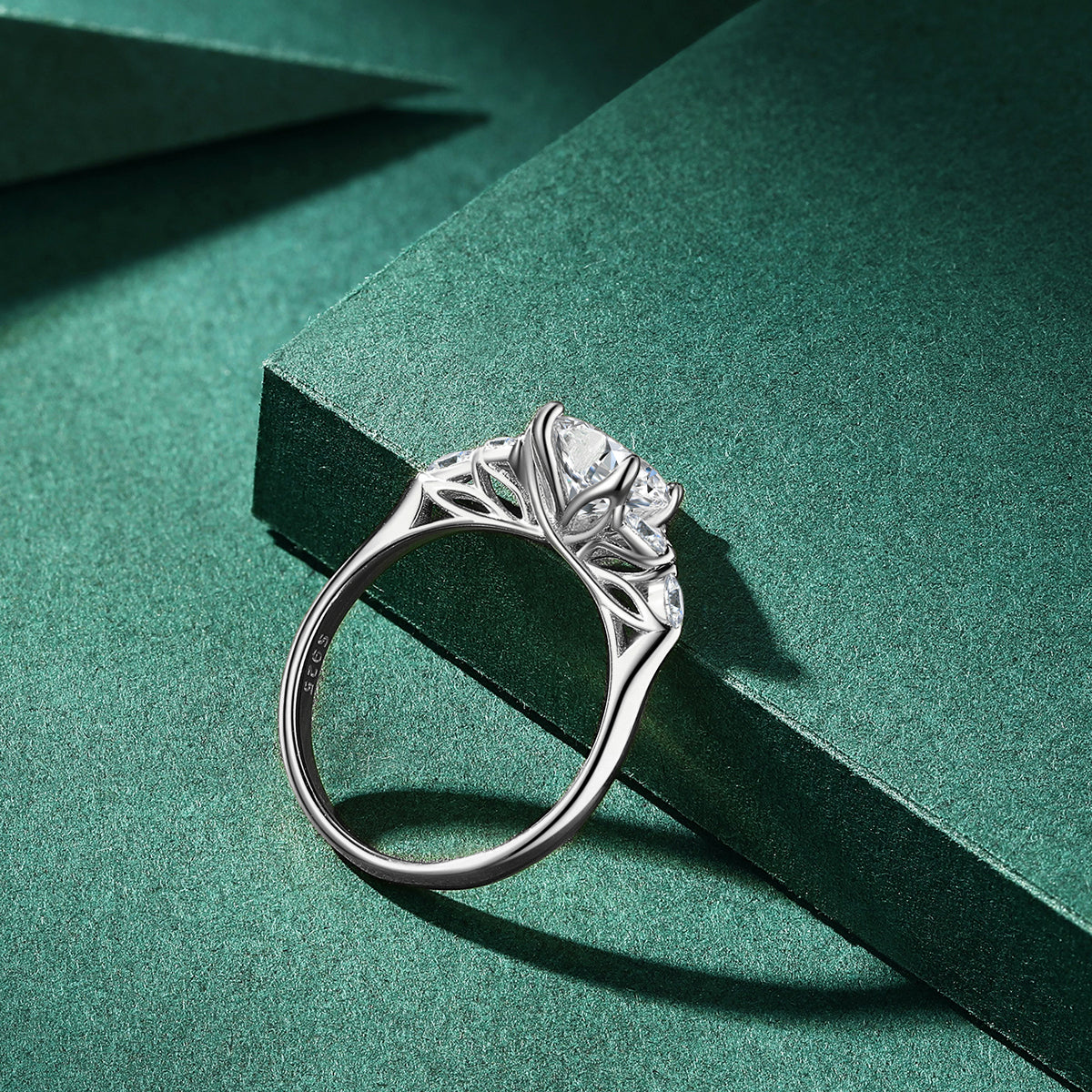 Aurelia Ring