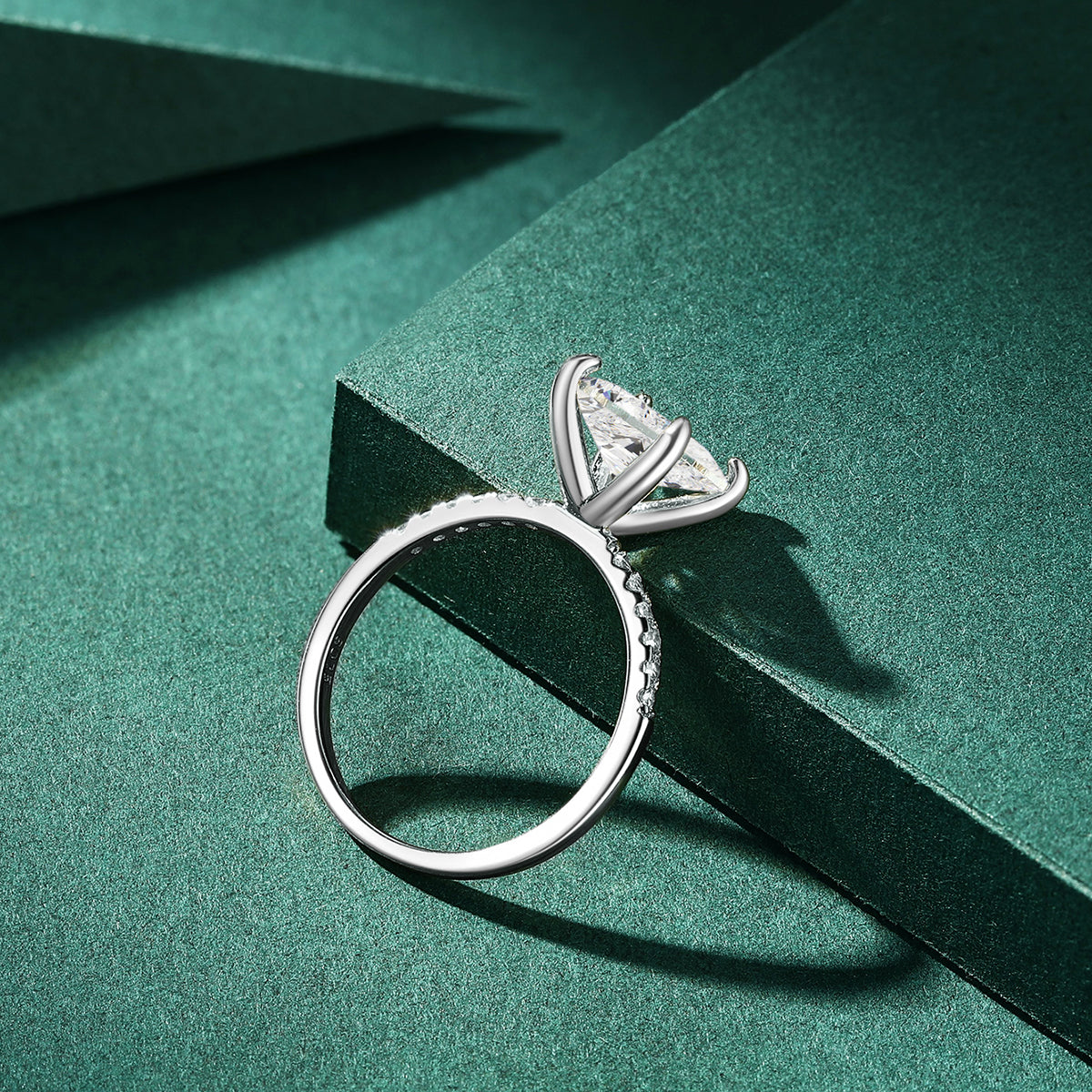 Novara Ring